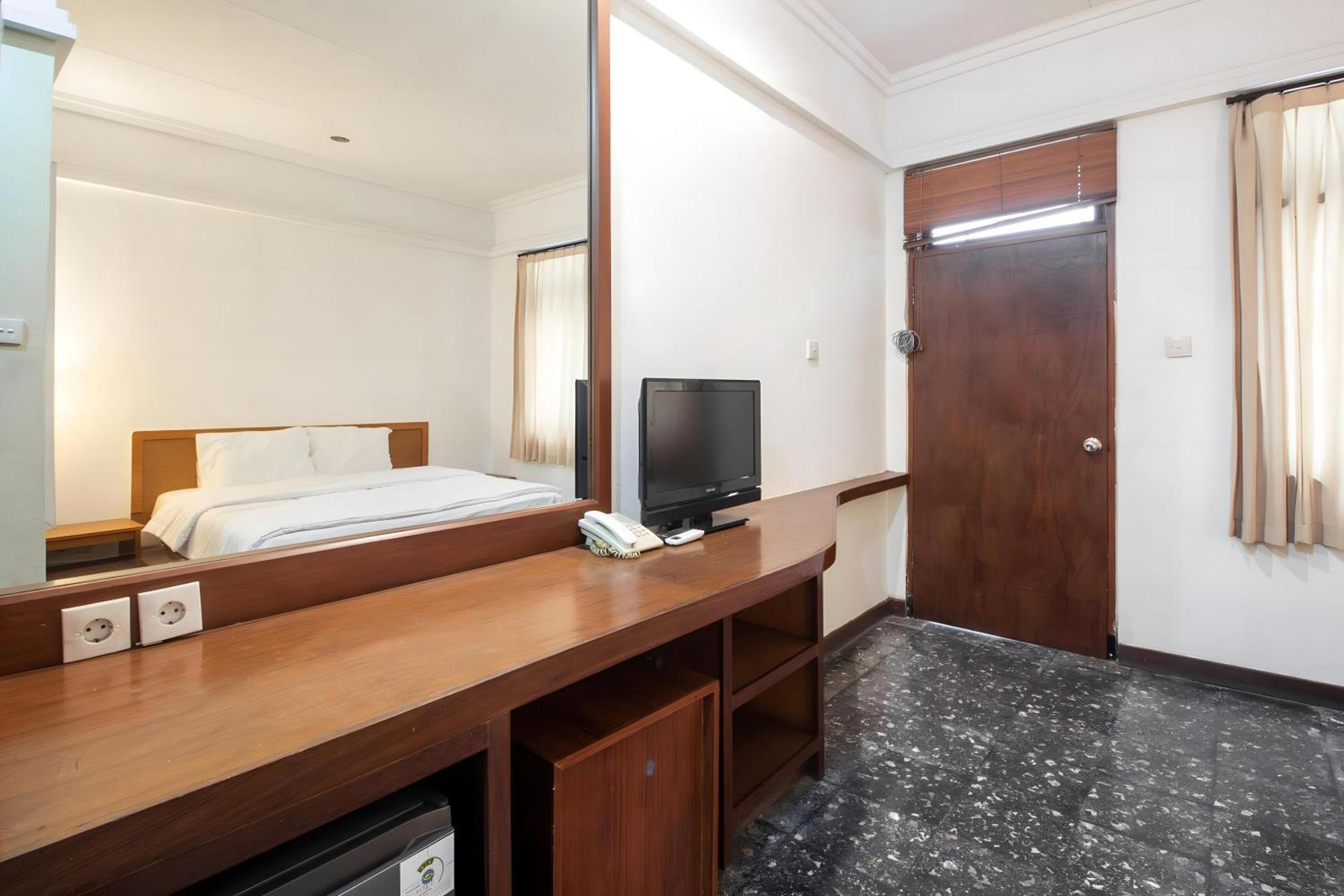 Capital O 93809 Wida Hotel 勒吉安 外观 照片