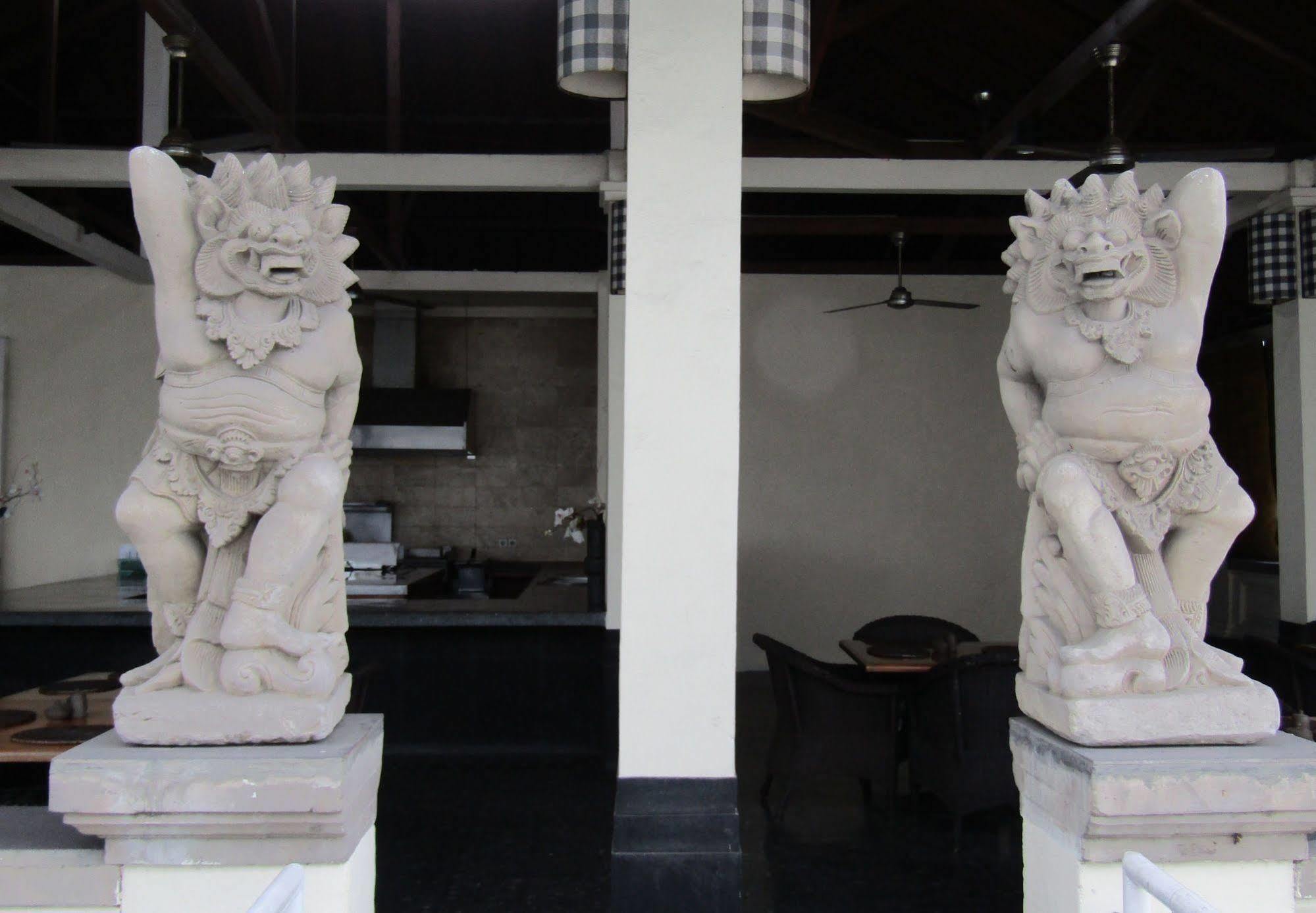 Capital O 93809 Wida Hotel 勒吉安 外观 照片