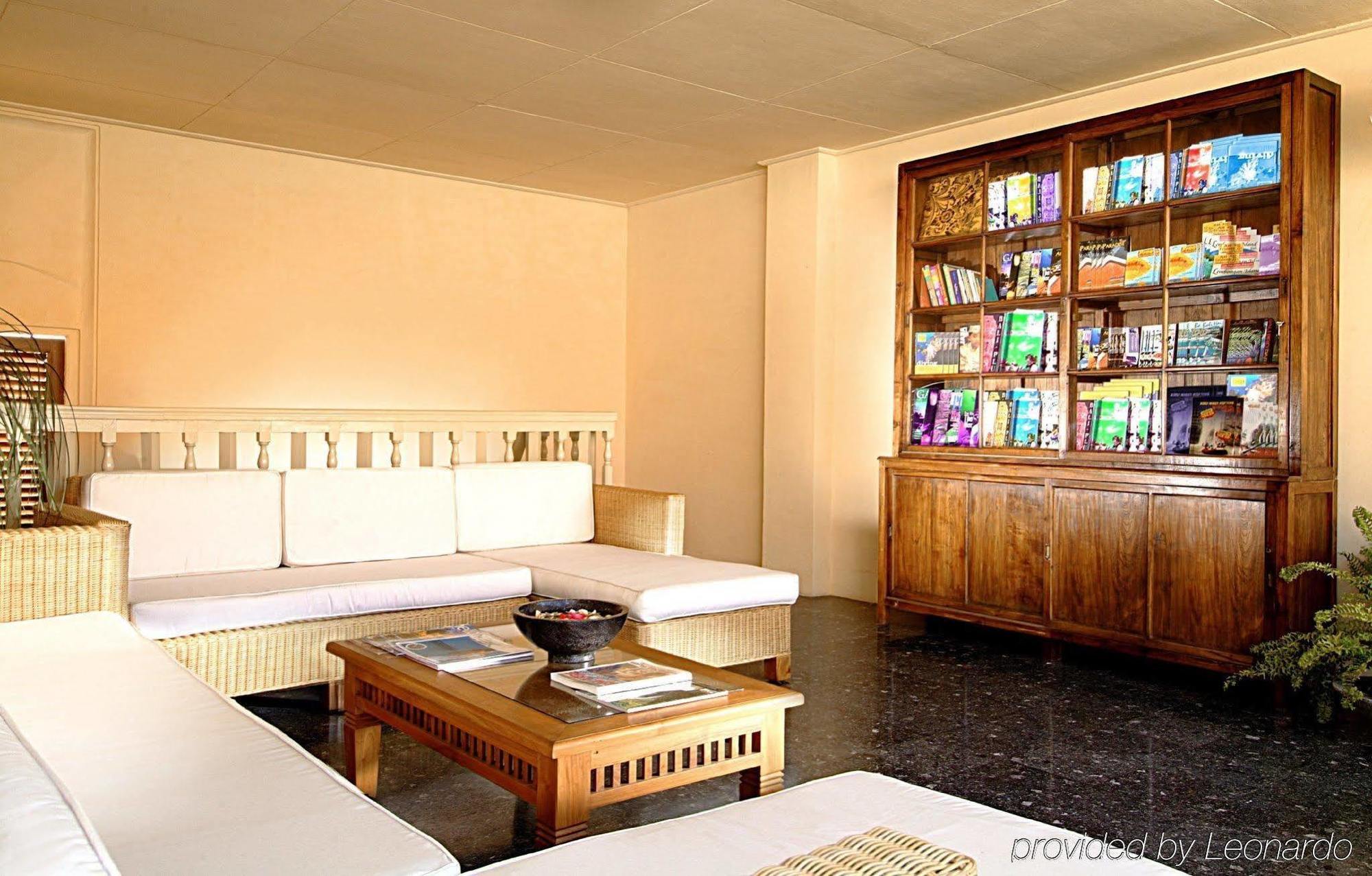 Capital O 93809 Wida Hotel 勒吉安 内观 照片