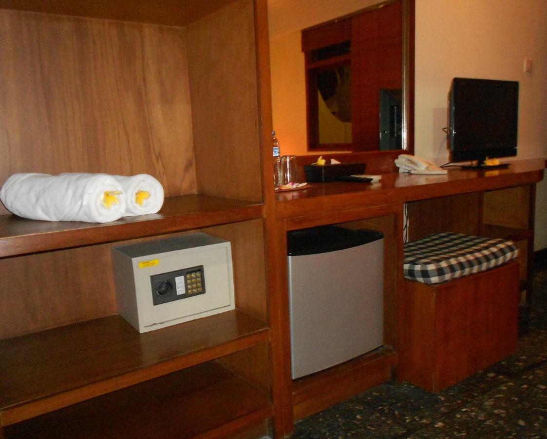 Capital O 93809 Wida Hotel 勒吉安 外观 照片